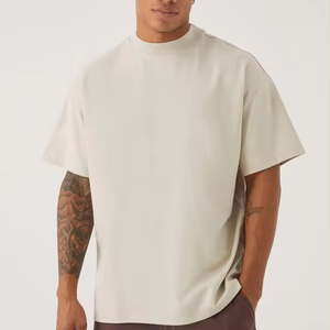 T-shirt basique noir en polyester tricoté pour homme, 220 grammes, col oversize, manches courtes, coupe ample, style streetwear décontracté, anti-rétrécissement, devant - Product Image 1