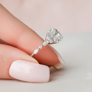 แหวนหมั้นเพชรทรงคุชชั่น Infinity Shine สำหรับผู้หญิง ชุบทอง 14k โรเดียมฟินิช สไตล์คลาสสิก ประดับเพชรแบบ Prong Setting - Product Image 2