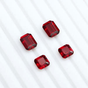 พลอยทับทิมสังเคราะห์ทรงเหลี่ยมมรกต สีแดง ขนาด 2x3 ถึง 15x20 มม. สำหรับทำเครื่องประดับและฝังพลอย - Product Image 3