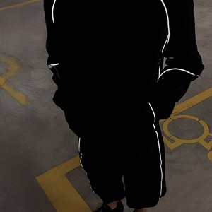 Custom Design Men Zip up Jackets Lightweight Nylon Tracksuit <b>Waterproof</b> Windproof 2 Piece Jogging Suit Windbreaker Shorts <b>Set</b> - Product Image 2