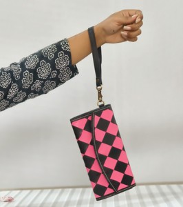 Women's Genuine Leather Long Clutch <b>Wallet</b> With Pink Black Diamond Geometric Pattern Handmade Fold Closure Fashion Clutch <b>Wallet</b> - Product Image 2