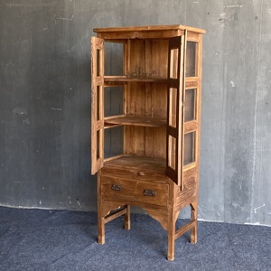 ตู้โชว์ไม้เนื้อแข็งคุณภาพดีพร้อมบานกระจกและลิ้นชักเก็บของ สำหรับงานศิลปะโบราณจากเทือกเขาหิมาลัย - Product Image 2