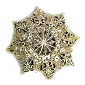 Conjunto de decoración navideña clásica Adorno de filigrana de plástico de nuevo diseño para suministros navideños - Product Image 5