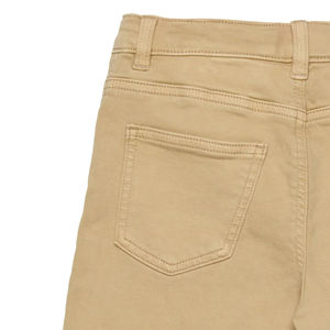 Shorts pour garçons avec logo personnalisable et surpiqûres contrastées / Fabriqués en coton extensible pour un ajustement confortable et décontracté - Product Image 5