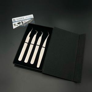 Venta al por mayor extensión de pestañas con logotipo personalizado pinzas de 45 grados de acero sostenible con recubrimiento en polvo con agarre cómodo y Punta puntiaguda - Product Image 6