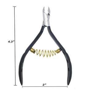Cortacutículas Profesional de Acero Inoxidable con Mango Negro y Resorte Dorado, Herramienta para Remover Piel Muerta, con Logotipo Personalizado, Venta al Por Mayor - Product Image 2
