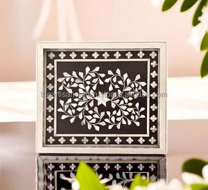 Bandeja de Servir Cuadrada de Madera MDF con Incrustaciones de Hueso y Diseño Floral, Hecha a Mano, Duradera, Moderna, de Tamaño Personalizado para Cocina y Hogar - Product Image 3