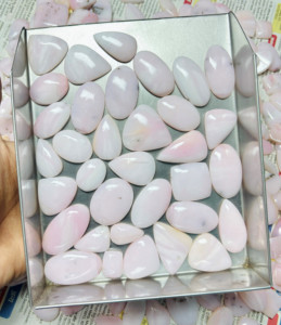 Cabujones de Ópalo Rosa Natural |   Piedras Sueltas Pulimentadas Hechas a Mano de Formas Variadas para la Elaboración de Joyería |   Certificado por Terceros, a Granel - Product Image 4