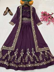 Elegante Conjunto de Lehenga Indo-Occidental Color Vino con Bordado, Combinación Perfecta de Tradición y Estilo que Realza la Belleza del Armario - Product Image 3