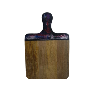 Planche à fromage décorative en bois d'acacia et résine, design suspendu, au meilleur prix - Product Image 1