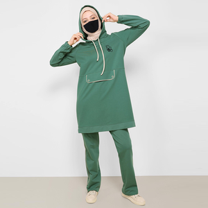 Survêtement vert à capuche pour femme, manches longues, couleur unie, coupe décontractée, longueur genou, fermeture à cordon, poche dissimulée, idéal pour l'automne - Product Image 1