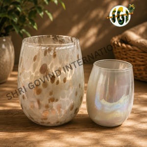 Pot de fleurs en verre élégant pour la décoration de la maison et du bureau - Product Image 3