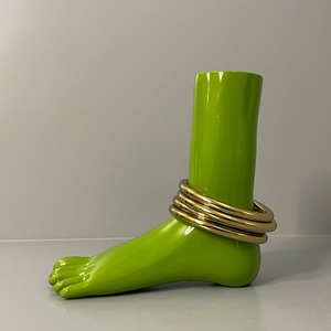Sculpture de jambe féminine élégante, décoration artistique de table pour accessoires de photographie, séances photo de produits, mode et contenu pour les réseaux sociaux - Product Image 4