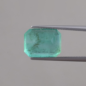 Émeraude naturelle certifiée IGI, vert émeraude, 6,92 carats, taille octogonale, 13x10mm, taillée à la main, polie à la cire/huile, légère et fine pour - Product Image 3