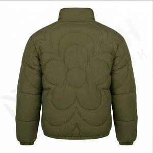 Veste matelassée pour hommes avec logo personnalisé des plus tendances du service OEM Veste long manteau garder au chaud Veste en duvet d'hiver pour hommes en duvet de canard - Product Image 3