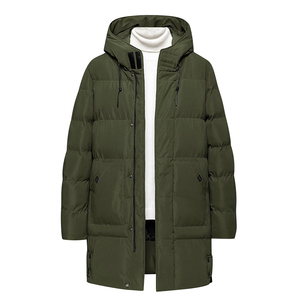 Chaqueta Acolchada con Capucha para Hombre, Resistente al Viento y Ecológica, Estilo Urbano de Invierno, 100% Poliéster, Venta al Por Mayor Artiz International - Product Image 1