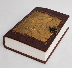 Cuaderno de Cuero Genuino con Diseño de Dragón de Fantasía, Cierre de Latón Antiguo, Cuaderno Grueso en Blanco, Venta al por Mayor - Product Image 1