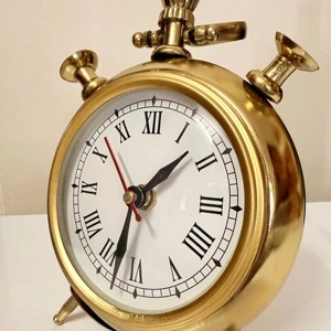 Reloj de Escritorio de Cuarzo con Función de Repetición, Reloj Despertador Tradicional de Latón con Forma Circular y Números Romanos - Product Image 6