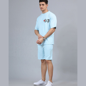 เสื้อยืดคอกลมสีฟ้าอ่อนสำหรับผู้ชาย พร้อมกางเกงขาสั้น ชุดลำลองสำหรับฤดูร้อน ผ้าถัก ระบายอากาศได้ดี - Product Image 3
