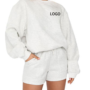 ชุดกีฬาผู้หญิงแบบสั่งทำคุณภาพสูง OEM เสื้อฮู้ดแขนยาวทรงหลวม กางเกงขาสั้น ปักลายพิมพ์แฟชั่นแนวสตรีทถักนิตติ้ง - Product Image 6