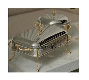 Plat à réchaud en acier inoxydable couleur argent avec poignées et pieds dorés, qualité supérieure, pour servir les aliments - Product Image 1