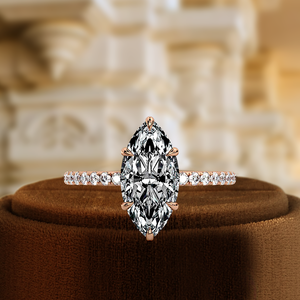 Bague de Mariage Solitaire en Diamant de Laboratoire Taille Marquise 1 carat, Or 14K, Pavé Complet Classique, Halo Caché - Product Image 4