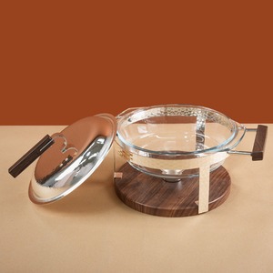 Plat à chafing rectangulaire en acier inoxydable martelé avec base et poignées en bois, chauffe-plats professionnel pour buffets et traiteurs hôteliers - Product Image 2