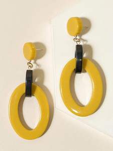 Boucles d'oreilles en résine pour femmes, bijoux tendance, couleur rouge, boucles d'oreilles en résine pour femmes, meilleure qualité à prix abordable, artisanat en résine. - Product Image 6