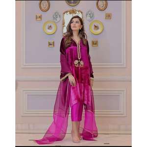 DESGASTE FIESTA BORDADO TERCIOPELO TRABAJO TOP BOTTOM CON DUPATTA ROSA - Product Image 1