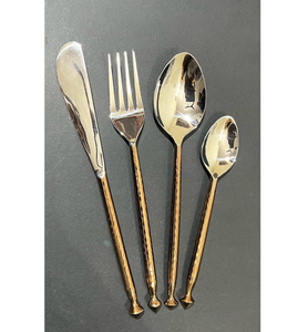 Cuchara de Acero Inoxidable, Cuchara de Latón con Mango Largo, Tenedor y Cuchillo, Juego de 4 Piezas, Diseño Moderno y Duradero - Product Image 1