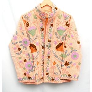 เสื้อแจ็คเก็ตผ้าฝ้ายอินเดียลายทางปักมือแบบซูซานี แขนสั้น ตัดเย็บด้วยมือสำหรับผู้หญิง เนื้อผ้านุ่ม - Product Image 1