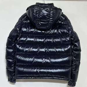 Chaqueta Acolchada con Capucha Negra para Hombre, Cierre de Cremallera, Relleno de Plumón, Resistente al Viento, Estilo Casual para Invierno - Product Image 2