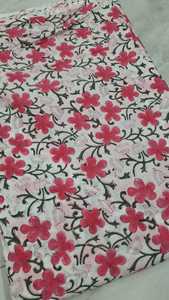 Tissu en coton pur respirant, idéal pour la confection de robes, hauts, kurtis et plus encore. Achetez directement auprès du fournisseur. - Product Image 6