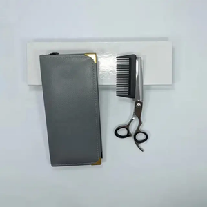 กรรไกรตัดผมพร้อมหวีติดอุปกรณ์จัดแต่งทรงผมสวยงามจัดส่งฟรี - Product Image 1