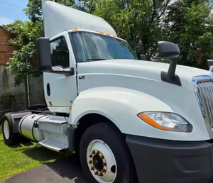 Mejor Precio 2020 2021 International LT625 DAYCAB S/A Eje Único de Servicio Pesado - 400HP, Camión Usado con Cabina Diurna Manual/Automática en Venta - Product Image 1