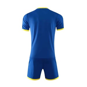 Ensemble d'uniformes de football professionnels personnalisés, maillot et short d'équipe, vêtements de sport légers et performants - Product Image 2