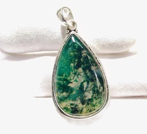 Pendentif en agate mousse naturelle – Bijoux en pierres précieuses faits à la main - Product Image 2