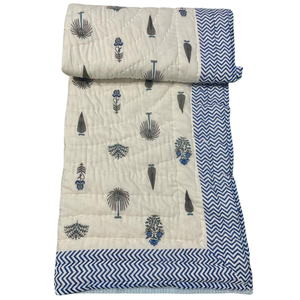Edredón Reversible Ecológico de Algodón 100% con Estampado Clásico de Jaipur, Diseño Floral con Borde en Zigzag Azul, para Decoración del Hogar y Hoteles, Apto para Todas las Estaciones - Product Image 1