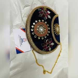 Bolso de Mano Artístico Bohemio con Conchas Marinas y Madreperla, con Cadena Ligera y Elegante, para Atuendos de Moda, Joyería - Product Image 3