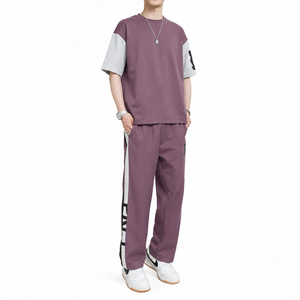 Conjunto de camiseta de manga corta y pantalones color morado para hombre, traje deportivo informal de verano - Product Image 1