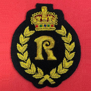 Gorras de Alta Calidad con Tela Chenille, Bordado a Mano con Hilos de Oro, Diseño Único, Precio Muy Bajo - Product Image 6