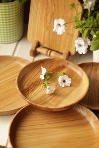 Plato de Madera Natural Hecho a Mano, Plato de Madera de Mango Sólida Rústica para Servir Comida, Mesa de Comedor, Restaurante, Hotel y Hogar - Product Image 5