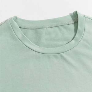 Ensemble T-shirt et short respirant pour homme, collection été 2026, tendance, pour la course à pied, vente en gros, hauts à manches courtes et pantalons assortis - Product Image 3