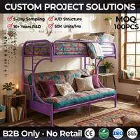 Moderna litera metálica morada con sofá futón convertible, cama que ahorra espacio para adolescentes y apartamentos tipo estudio.