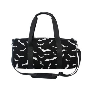 Bolsa de Viaje Unisex con Estampado de Murciélagos Coloridos, Envío Directo, Impresión Bajo Demanda, Bolsa de Equipaje Resistente, Bolsa de Gimnasio Práctica y Duradera para Hombre - Product Image 2