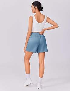 Conjunto de camiseta y pantalones cortos deportivos de cintura alta para mujer, transpirables, de forro polar, con efecto fruncido en el trasero, ideales para fitness y running. ¡Gran oferta! - Product Image 3