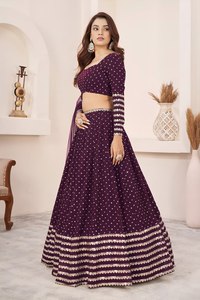 Ensemble Lehenga Choli pour femmes en Georgette, dentelle Zari, sequins et broderies à pois, tissé, longueur ras du sol, tenue de mariage ethnique - Product Image 2