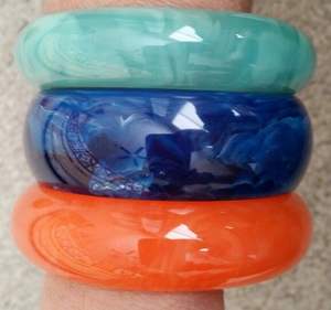 Brazaletes de Resina Hechos a Mano de Lujo, Impermeables, para Mujer, Joyería Ligera y Moderna para Ocasiones Casuales y Festivas, por AFZA ENTERPRISES - Product Image 5