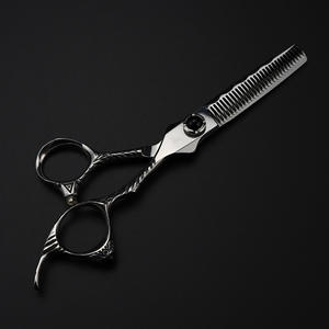 กรรไกรตัดผม NEPURLson สีเงินดำ ขนาด 6.0 นิ้ว ดีไซน์ใหม่ทันสมัย สวยงาม สำหรับช่างทำผม กรรไกรตัดผมแบบแบน กรรไกรซอยผม - Product Image 6