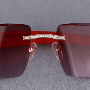 Gafas de Sol de Diseño de Lujo con Lentes Rojas y Diamantes Moissanite de Alta Calidad para Hombre y Mujer, Venta al Por Mayor - Product Image 1